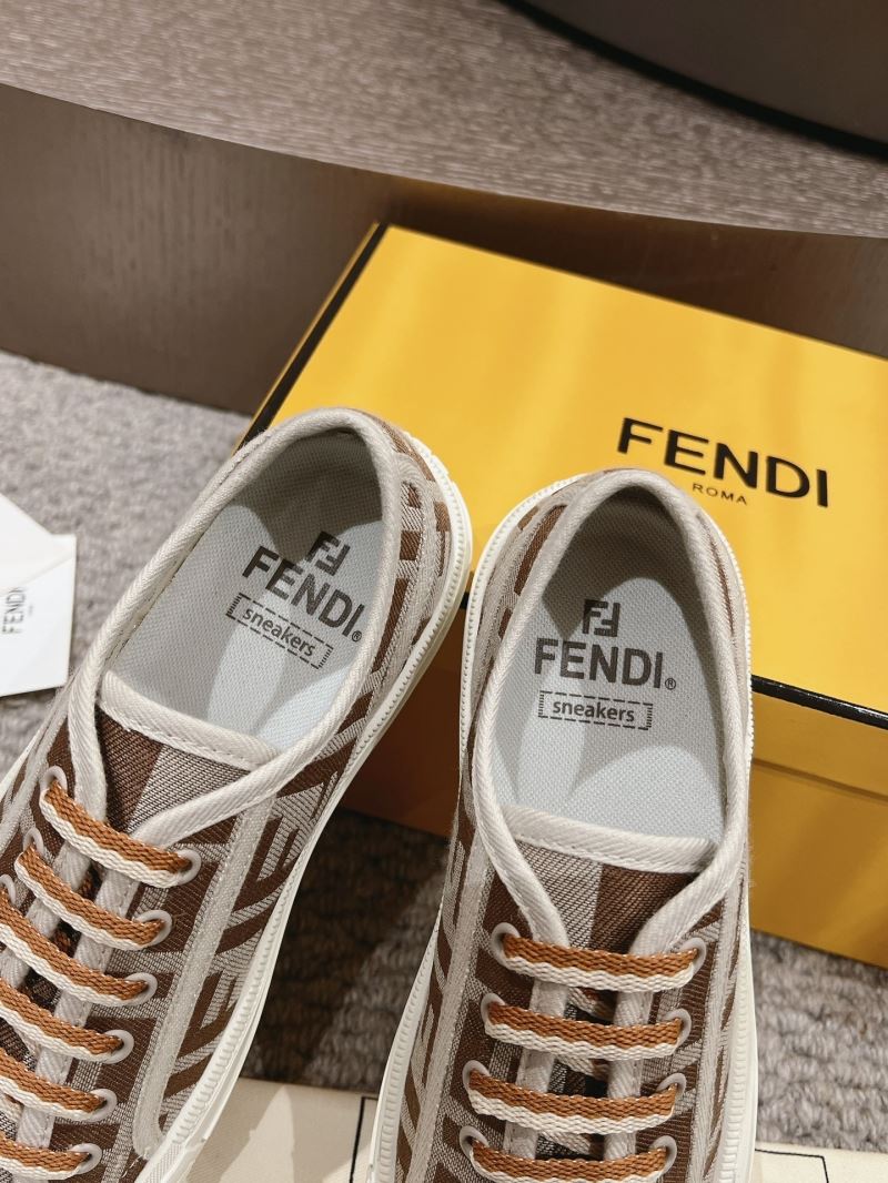 Fendi Low Shoes